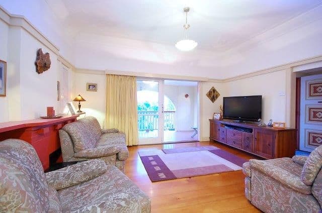 23 Thomson Street, Greenslopes QLD 4120, Greenslopes - Thumbnail 5