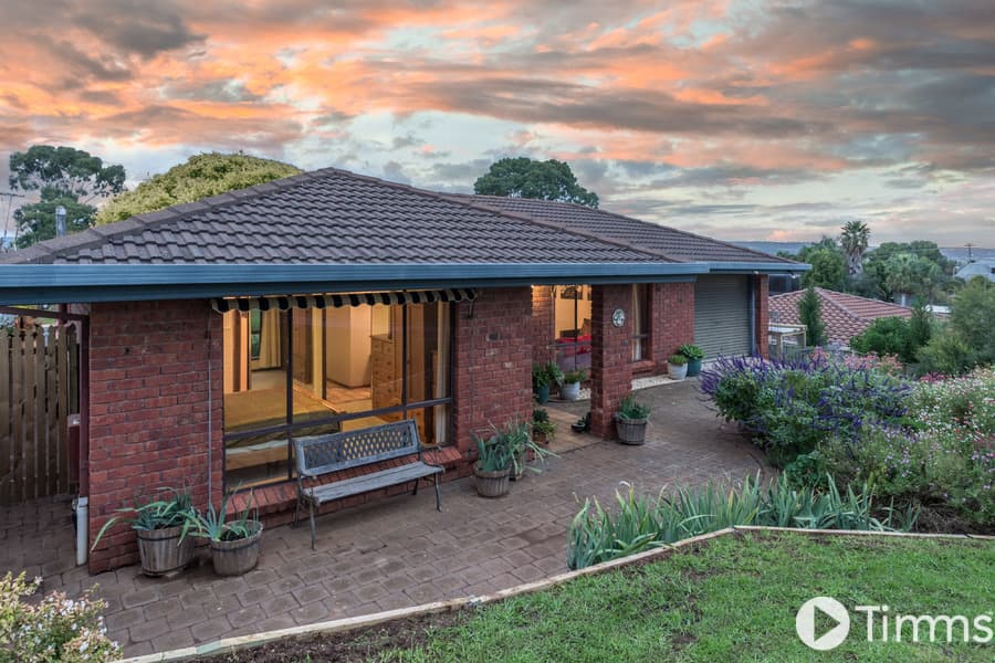6 Peter Court, O'Halloran Hill - Image 1