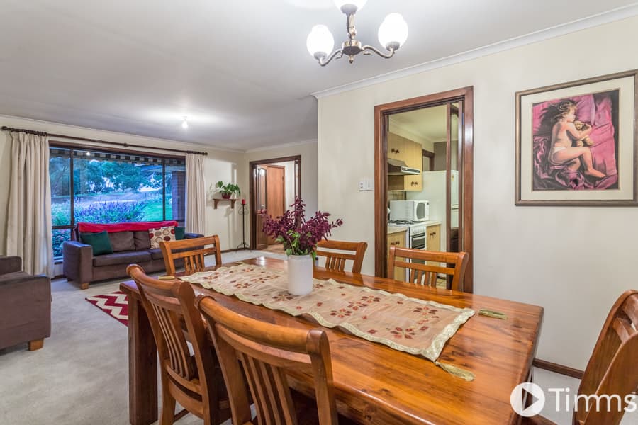 6 Peter Court, O'Halloran Hill - Thumbnail 3