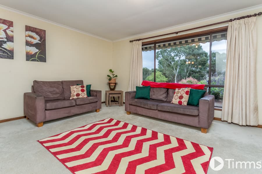 6 Peter Court, O'Halloran Hill - Thumbnail 5