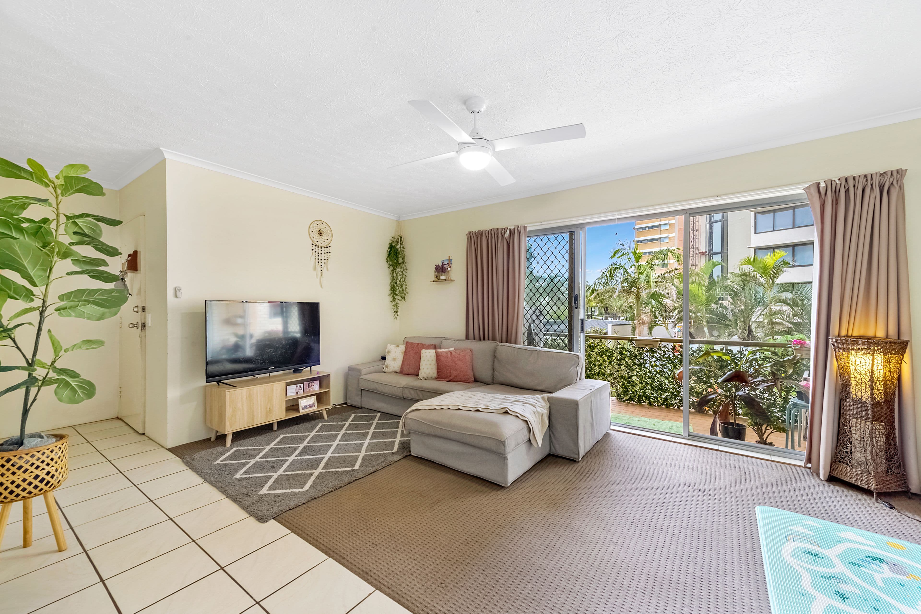 192 Ferny Avenue, Surfers Paradise QLD 4217, Surfers Paradise - Image 1
