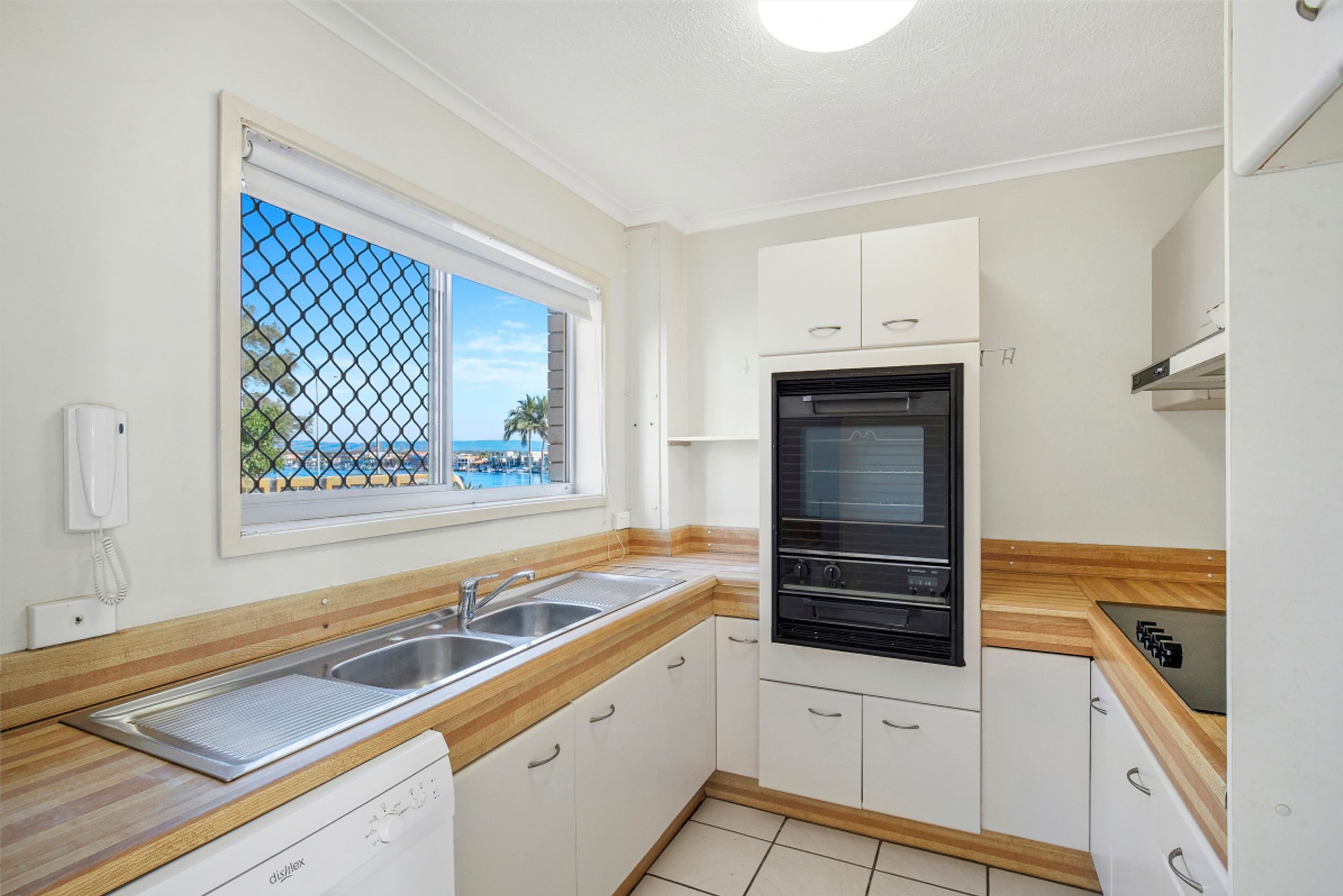 192 Ferny Avenue, Surfers Paradise QLD 4217, Surfers Paradise - Thumbnail 5