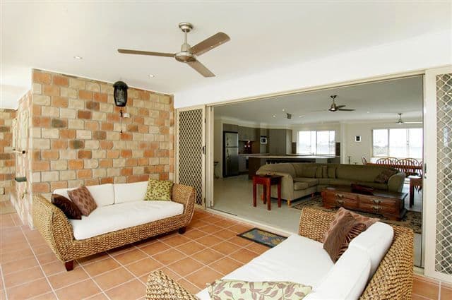 7 Cope Place, PACIFIC PINES QLD 4211, Pacific Pines - Thumbnail 5