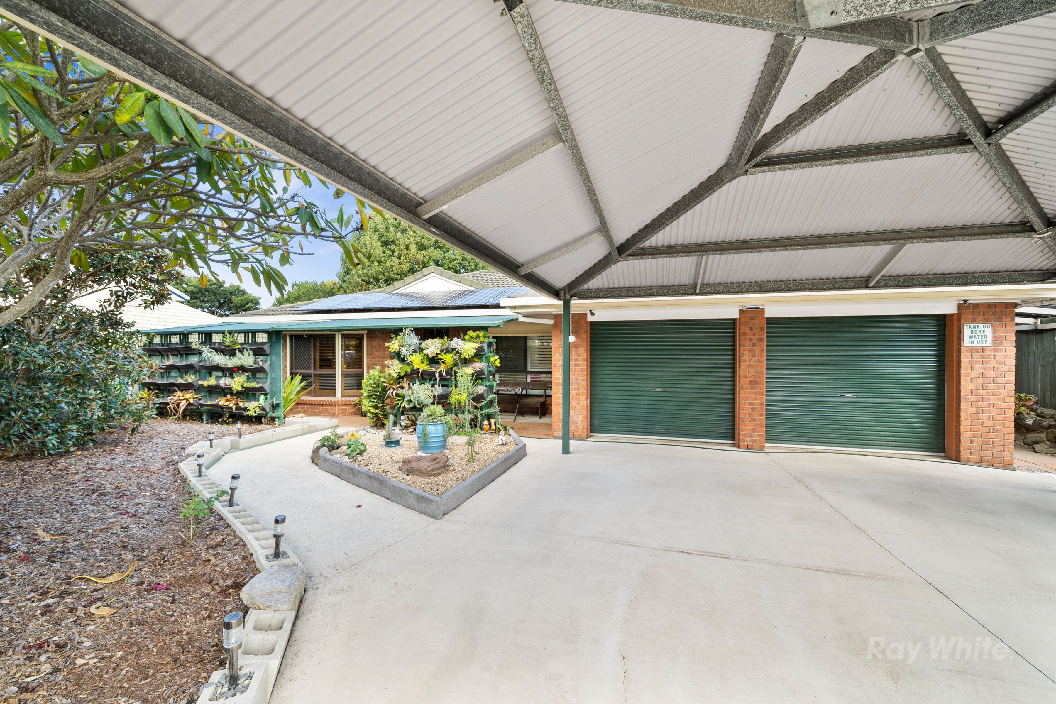 10 Pandanus Court, Regents Park QLD 4118, Regents Park - Thumbnail 2