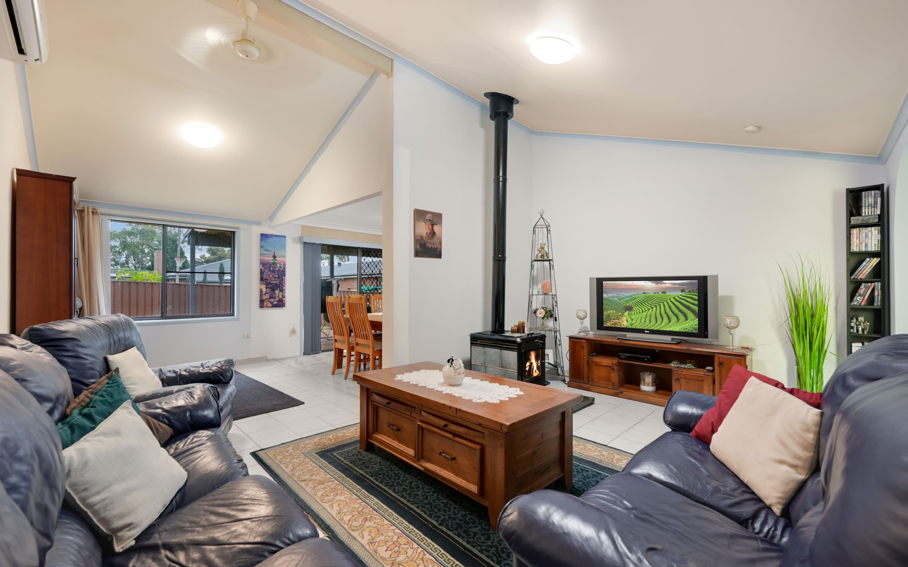 29 Gertrude Road, Ingleburn NSW 2565, Ingleburn - Thumbnail 2