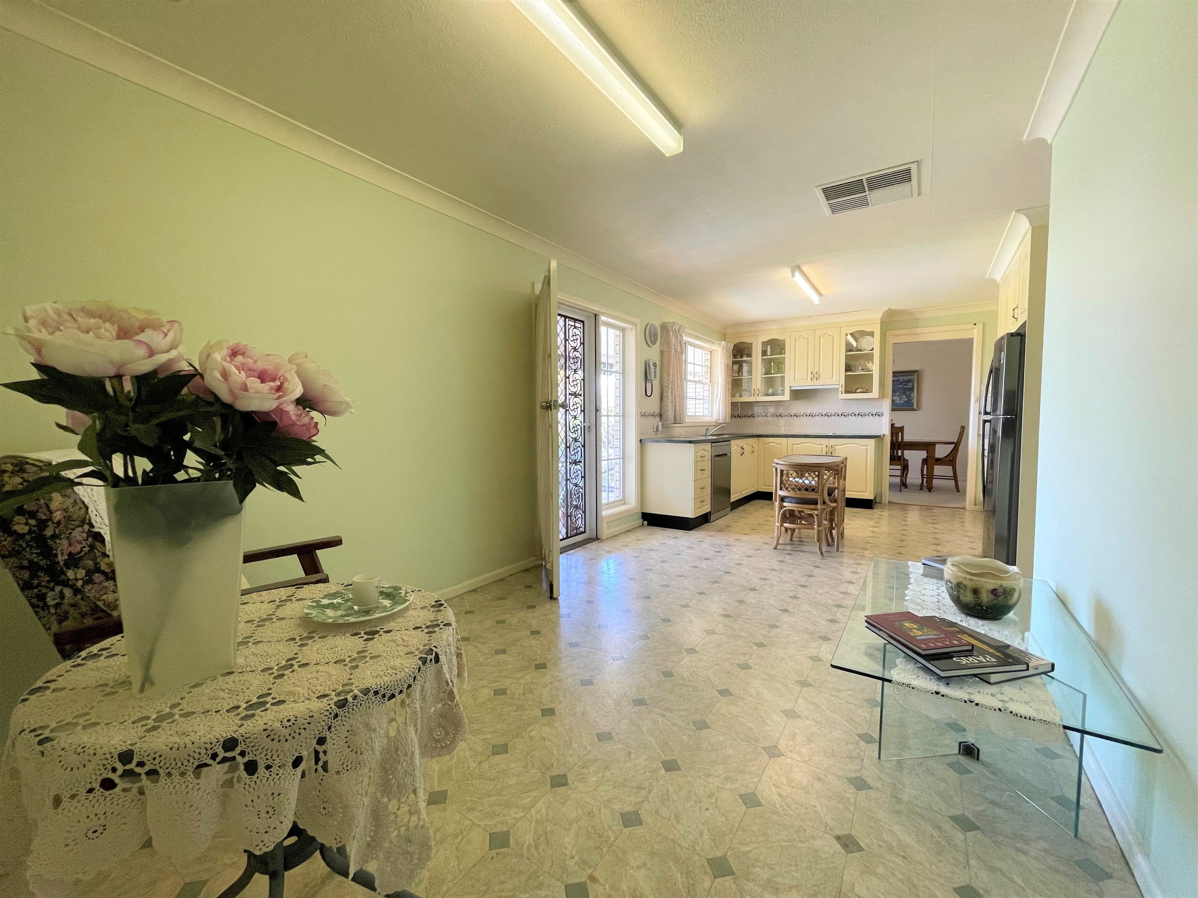 5 Normoyle Crescent, Young NSW 2594, Young - Thumbnail 5