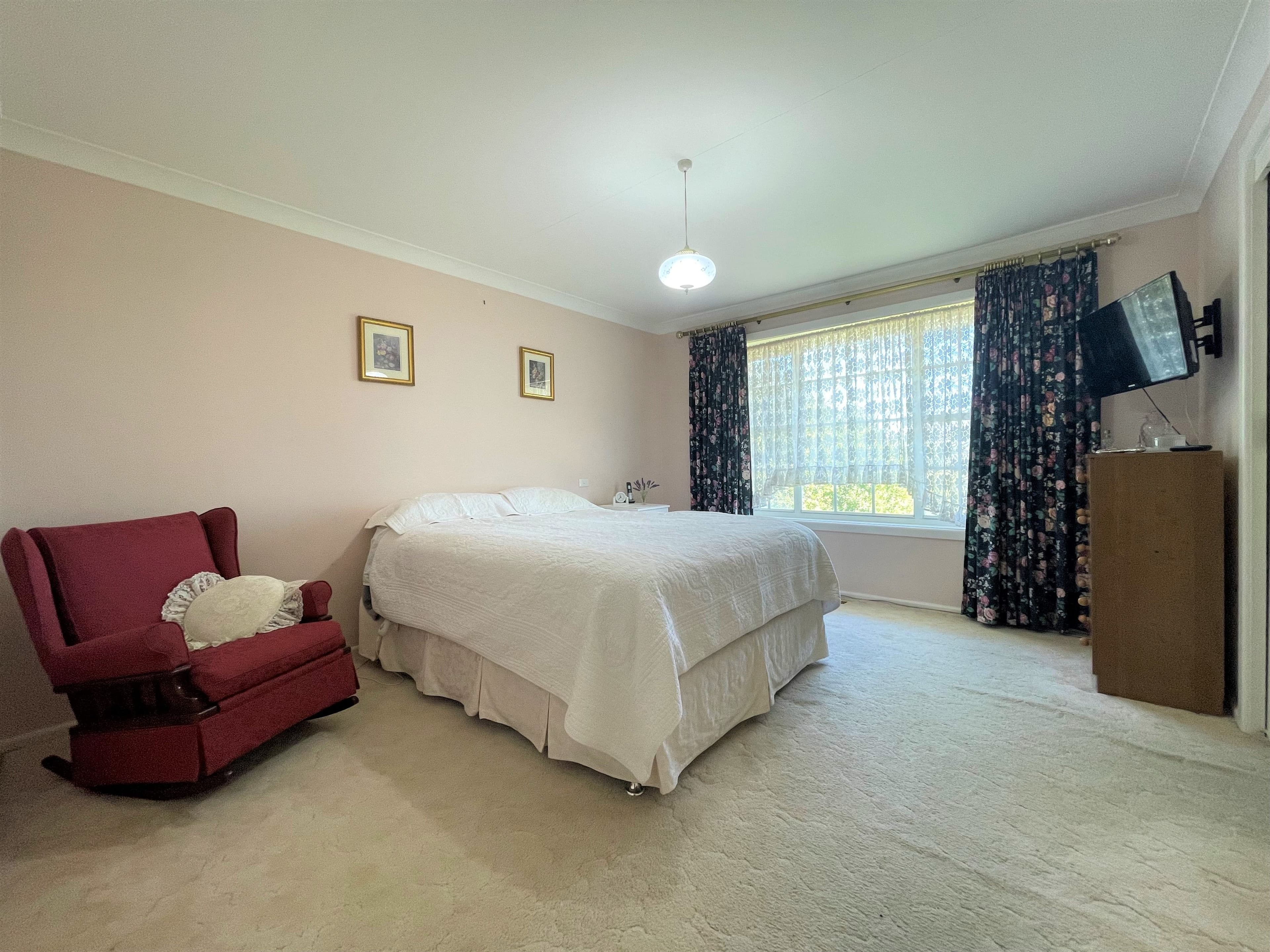 5 Normoyle Crescent, Young NSW 2594, Young - Thumbnail 7