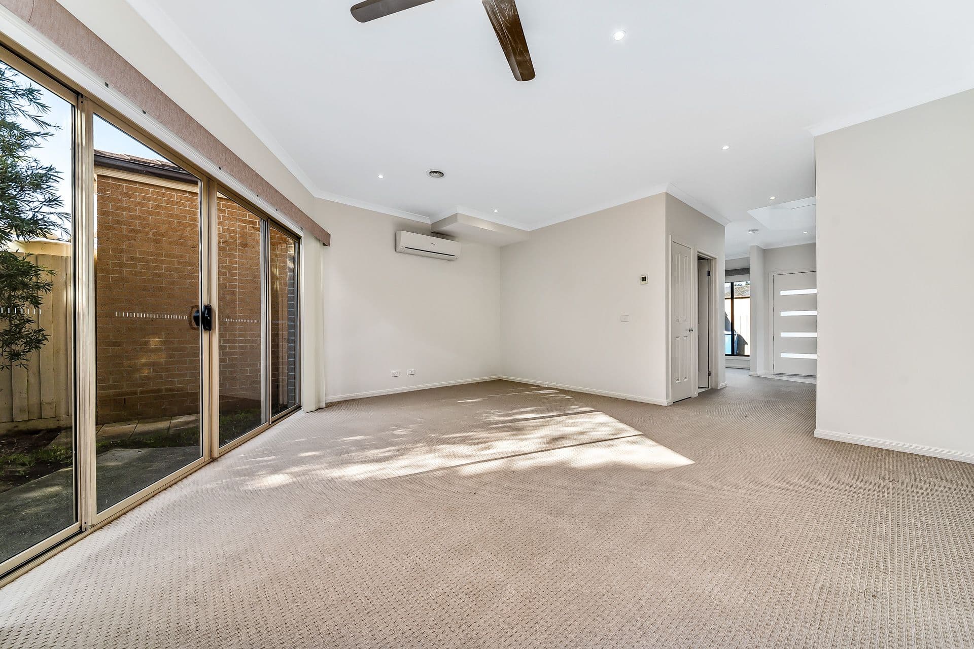 4 Daniher Close, Berwick VIC 3806, Berwick - Thumbnail 4