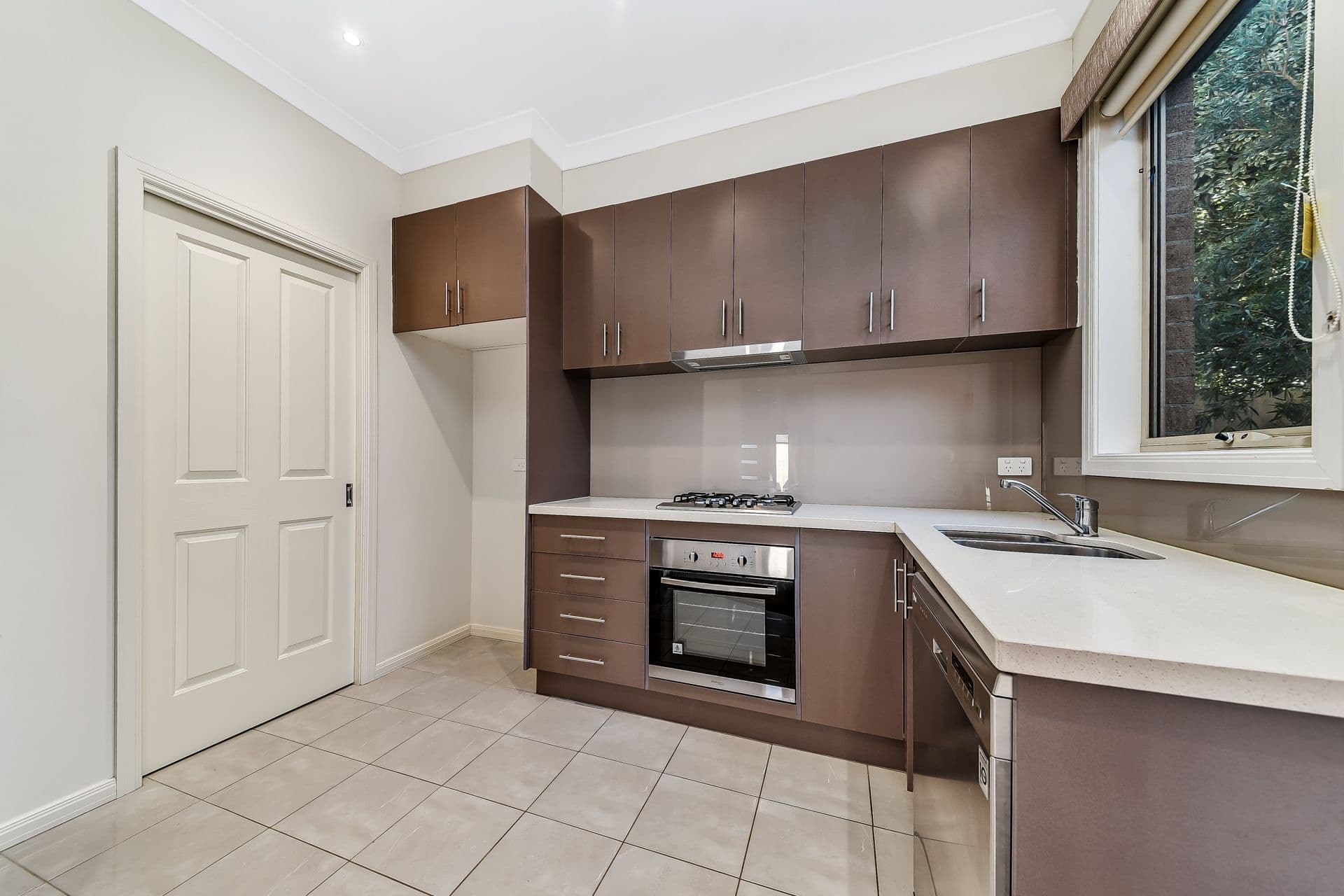 4 Daniher Close, Berwick VIC 3806, Berwick - Thumbnail 6