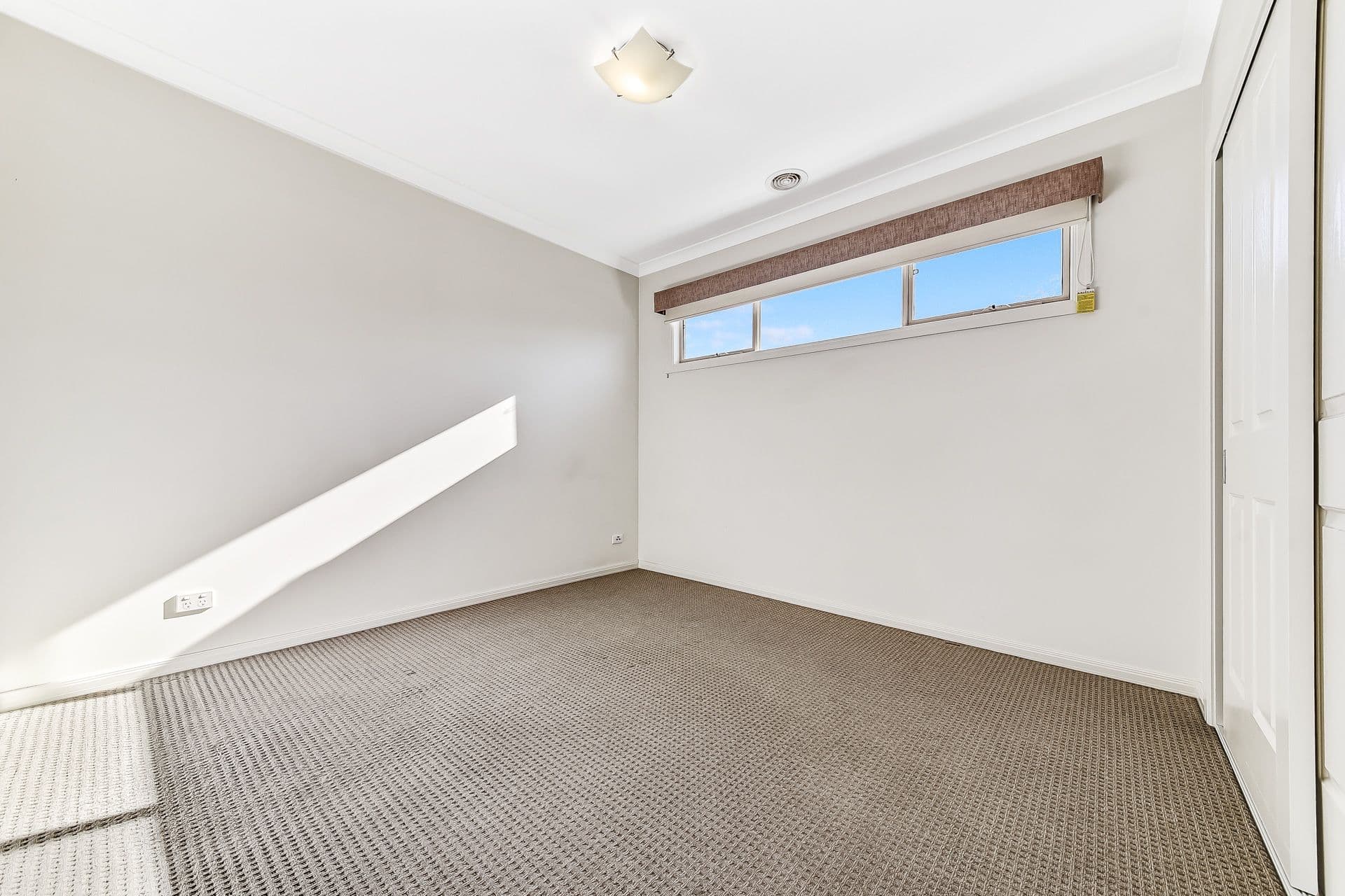 4 Daniher Close, Berwick VIC 3806, Berwick - Thumbnail 7