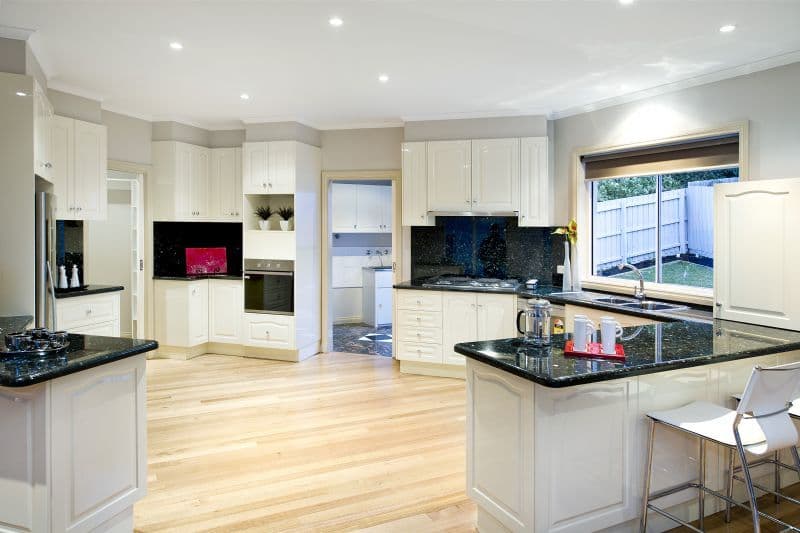 12 Strathconnan Place, WHEELERS HILL VIC 3150, Wheelers Hill - Thumbnail 2