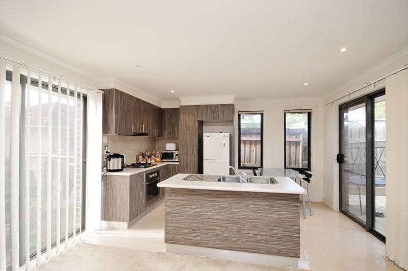 124  Power Avenue, CHADSTONE VIC 3148, Chadstone - Thumbnail 2