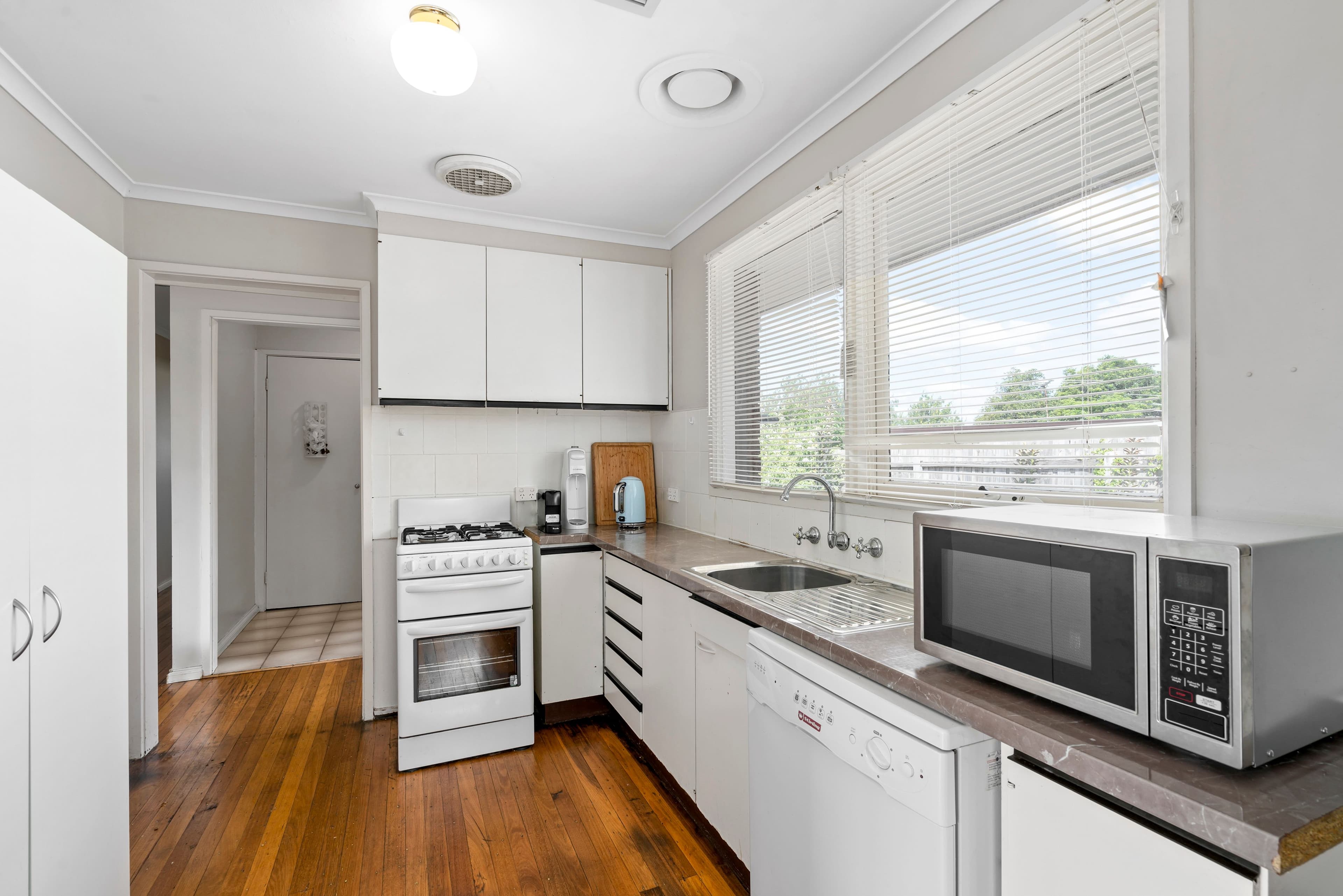 25 Batman Avenue, Sunbury VIC 3429, Sunbury - Thumbnail 4