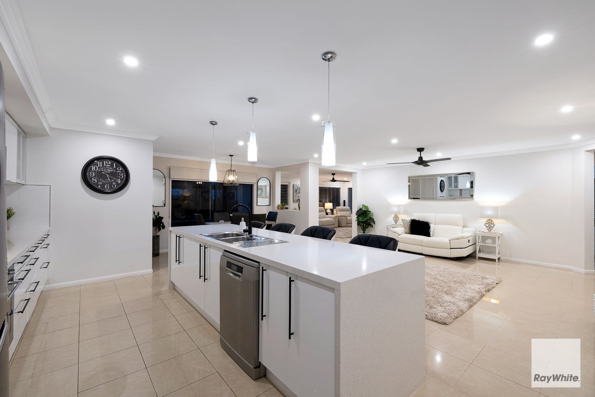 34 Kimbolton Drive, Redland Bay QLD 4165, Redland Bay - Thumbnail 3