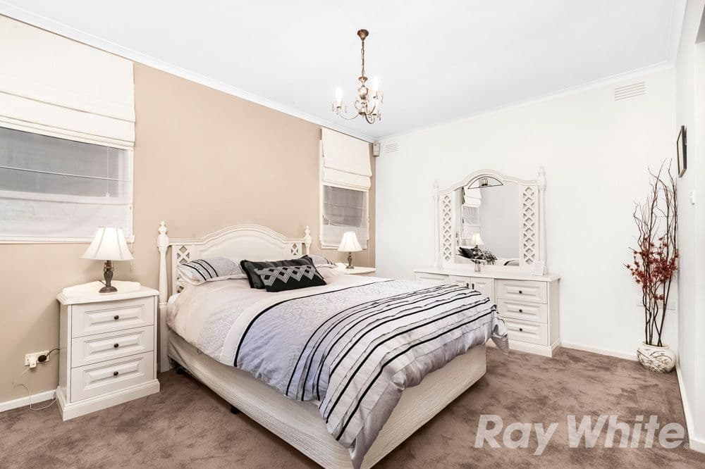 5 Eaton Place, Wheelers Hill VIC 3150, Wheelers Hill - Thumbnail 5
