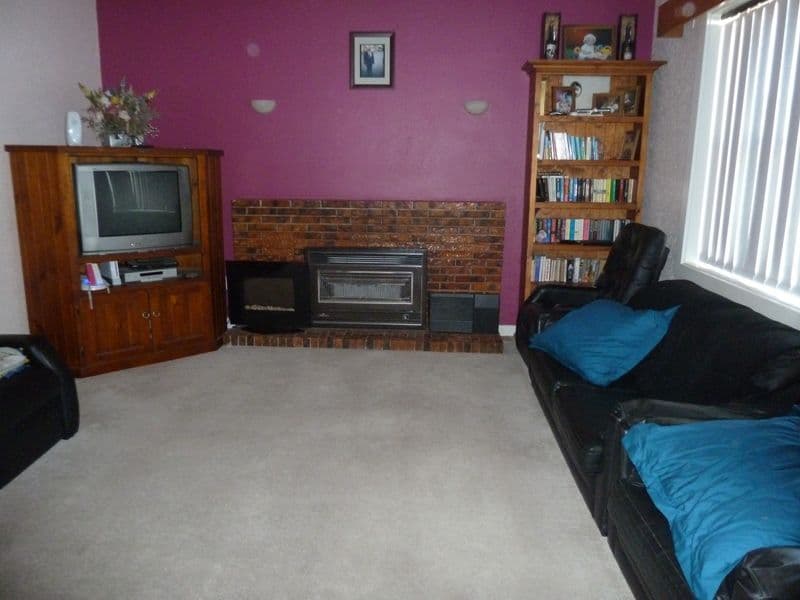 13 Howland Street, MOUNT GAMBIER SA 5290, Mount Gambier - Thumbnail 2
