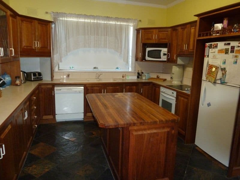 13 Howland Street, MOUNT GAMBIER SA 5290, Mount Gambier - Thumbnail 5