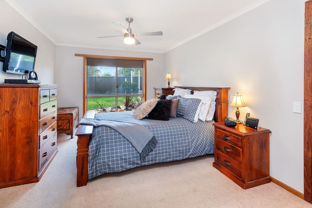 35 Towong Street, Alfredton VIC 3350, Alfredton - Thumbnail 4