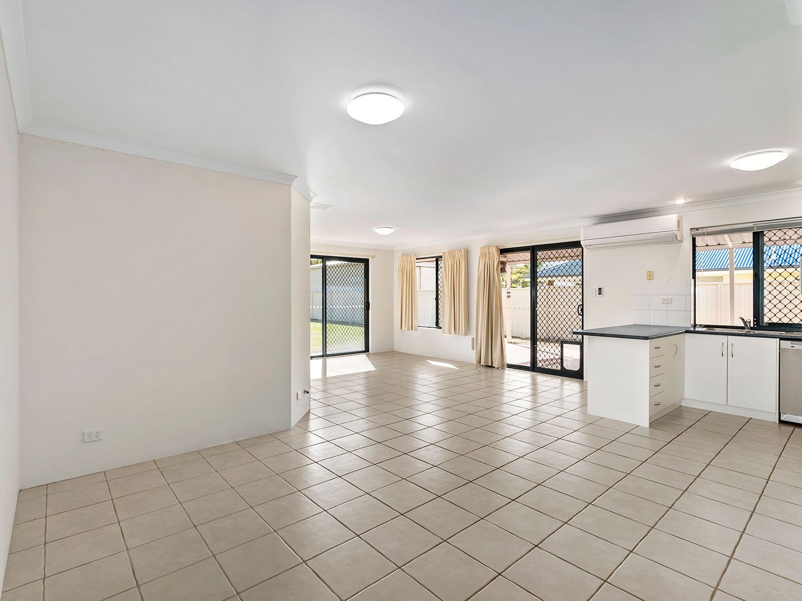 24 Stillwater Avenue, Drummond Cove WA 6532, Drummond Cove - Thumbnail 2