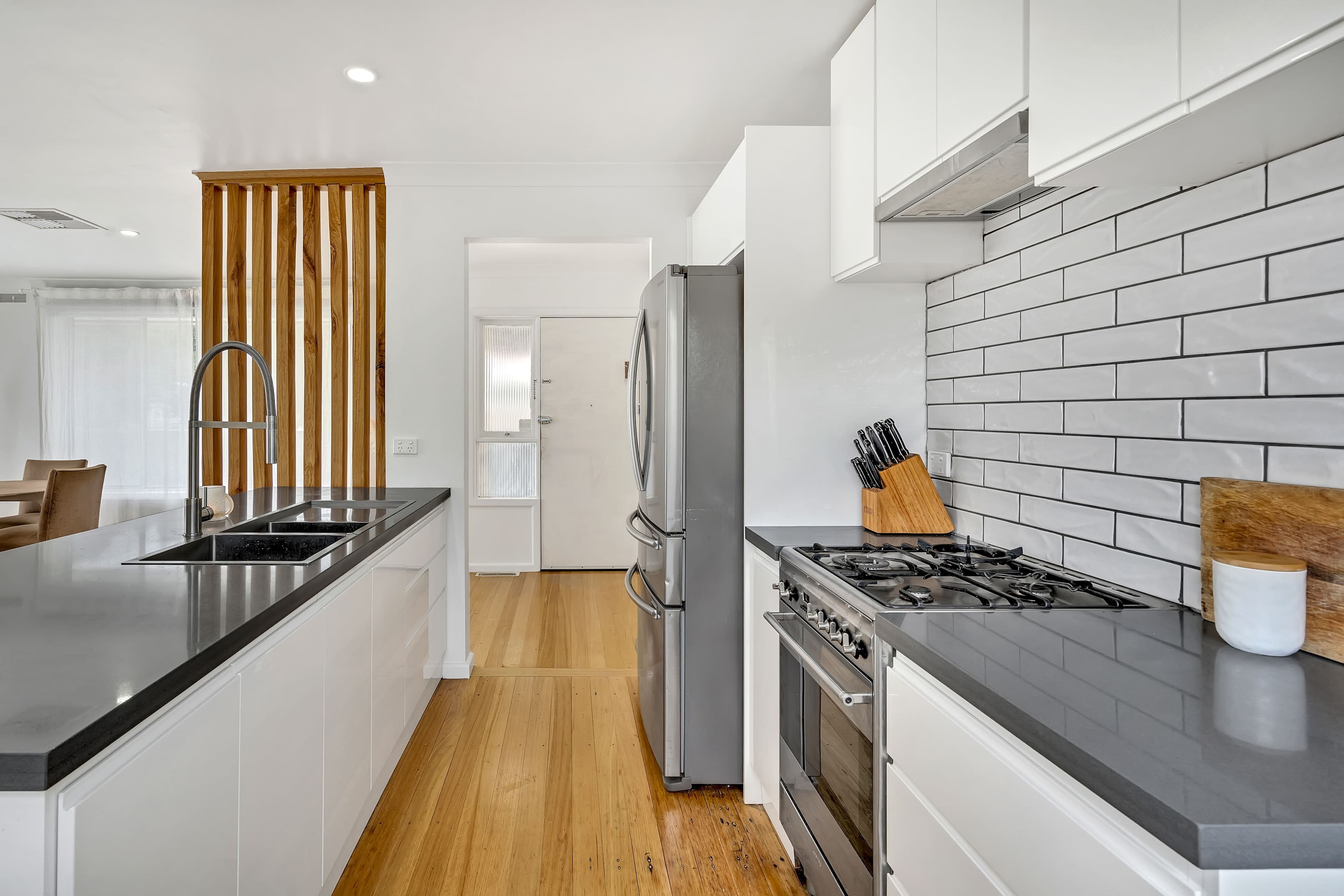 83 Wattleglen Street, Craigieburn VIC 3064, Craigieburn - Thumbnail 4