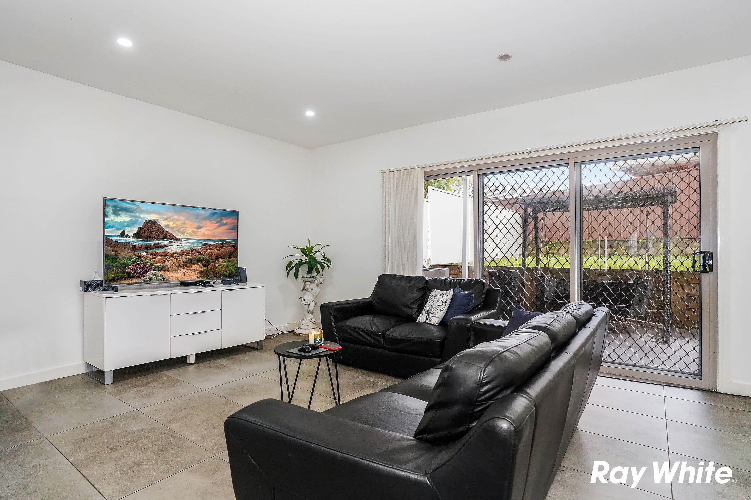 2/7a Cumbrae Close, Erskine Park NSW 2759, Erskine Park - Thumbnail 5