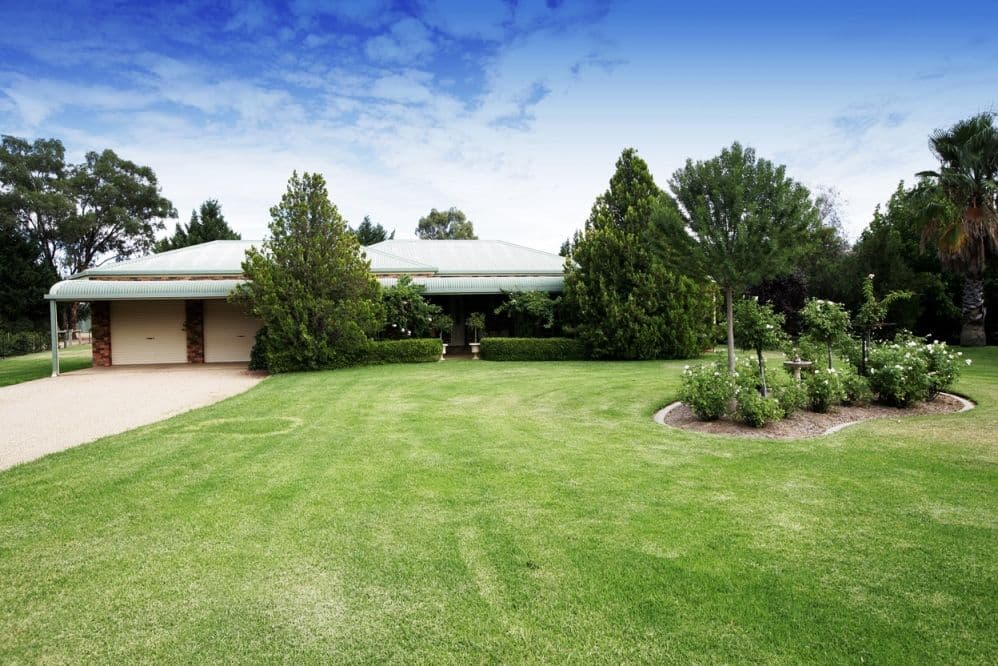 6 Yarran Place, Springvale NSW 2650, Springvale - Image 1