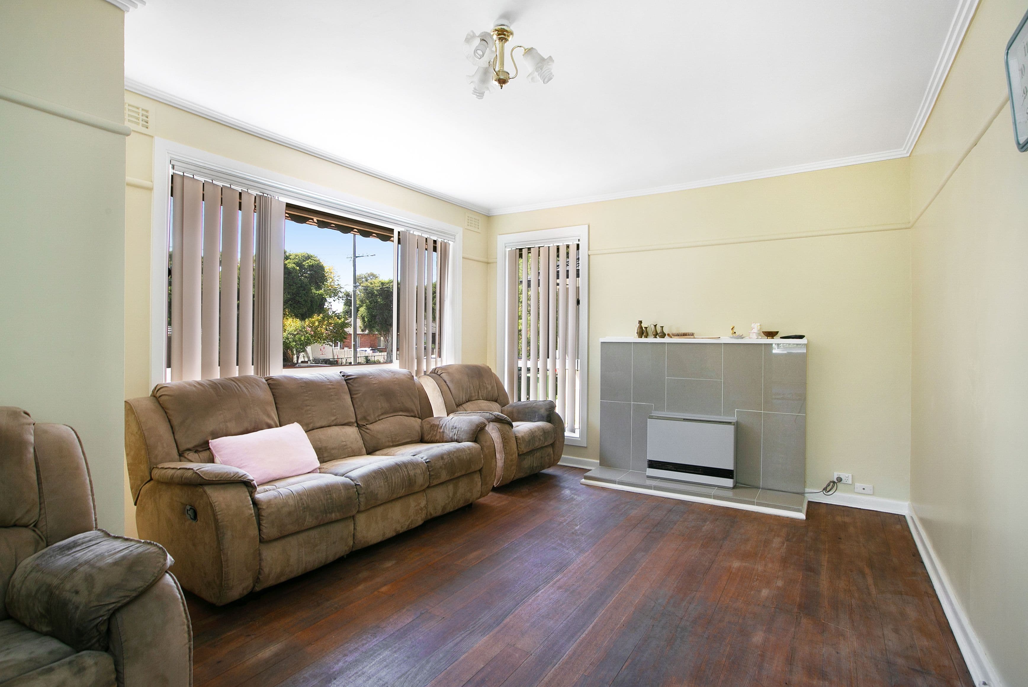 71 Winter Crescent, Reservoir VIC 3073, Reservoir - Thumbnail 3