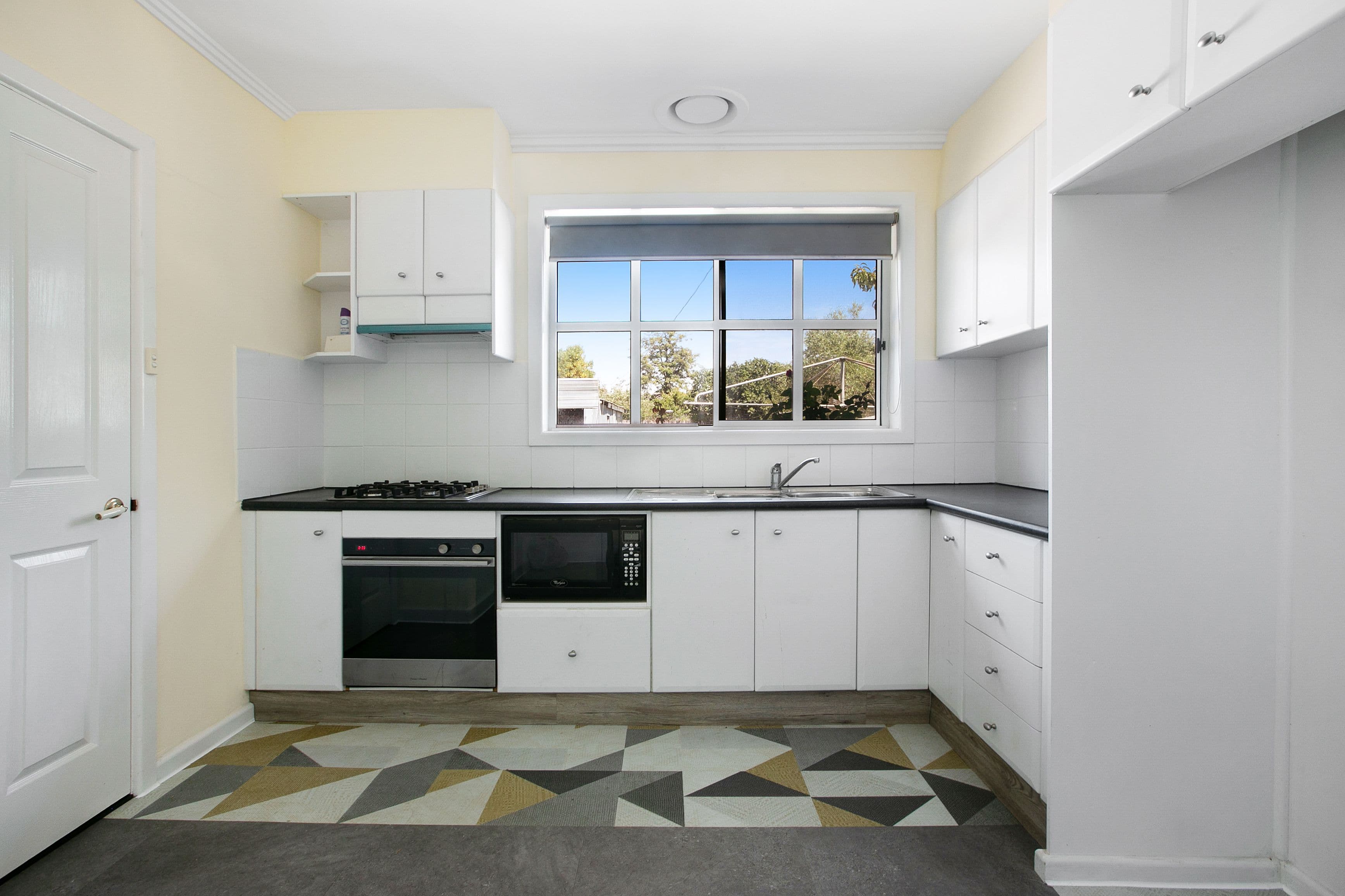 71 Winter Crescent, Reservoir VIC 3073, Reservoir - Thumbnail 4