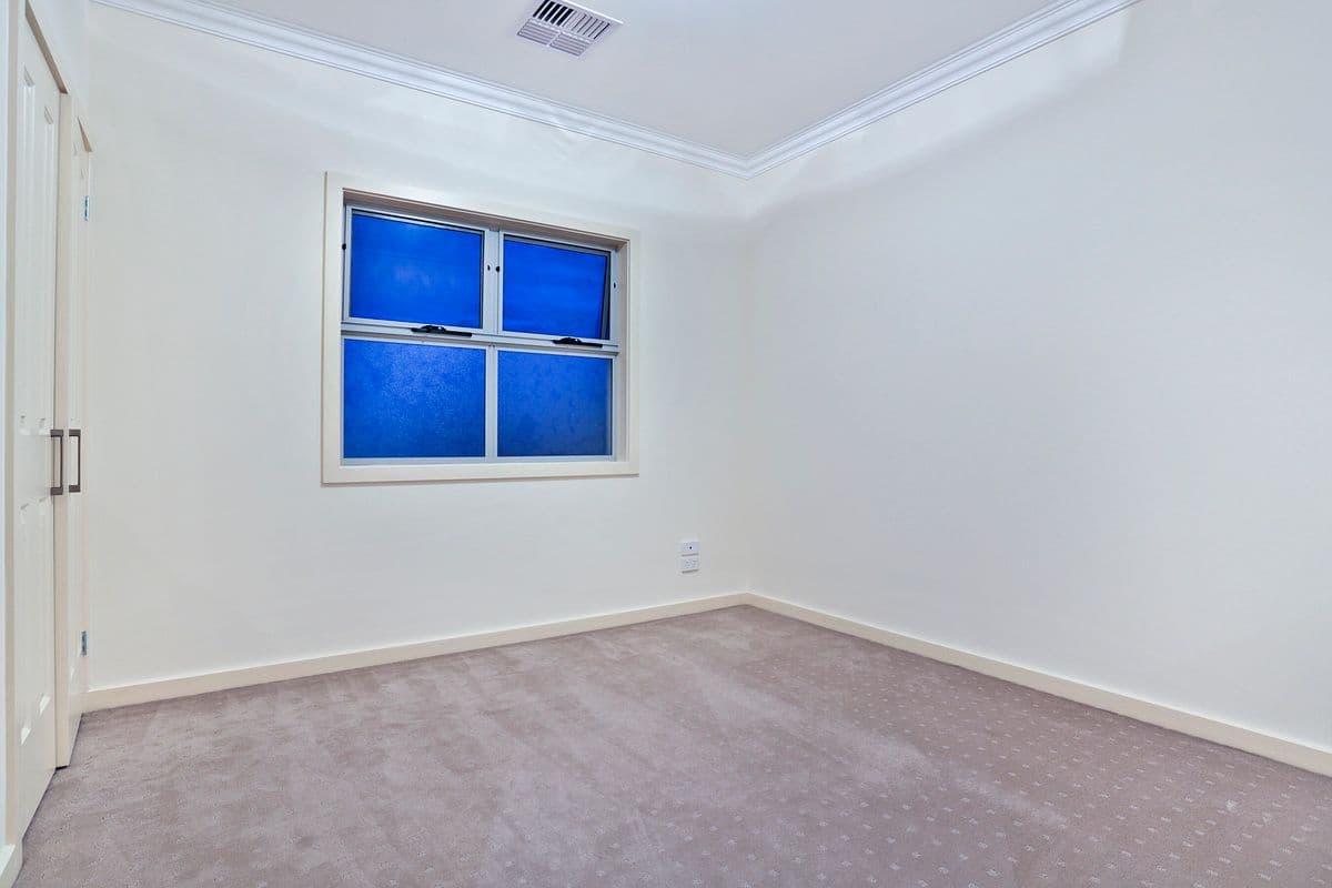 60 Macmillan Avenue, MAWSON LAKES SA 5095, Mawson Lakes - Thumbnail 7