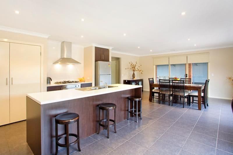 7 Browallia Drive, CORIO VIC 3214, Corio - Thumbnail 2