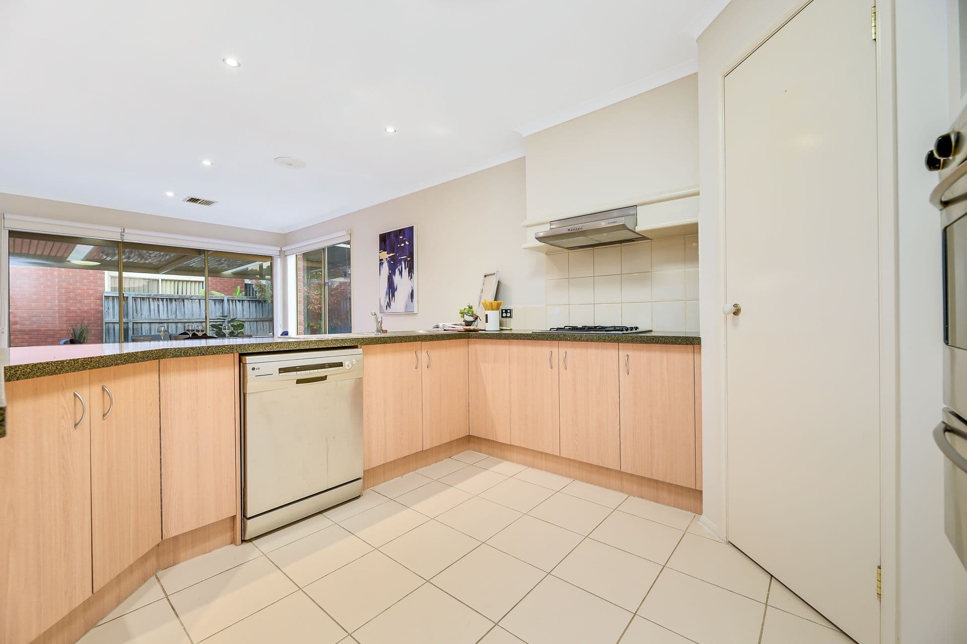 12 Tower Avenue, Narre Warren South VIC 3805, Narre Warren South - Thumbnail 5