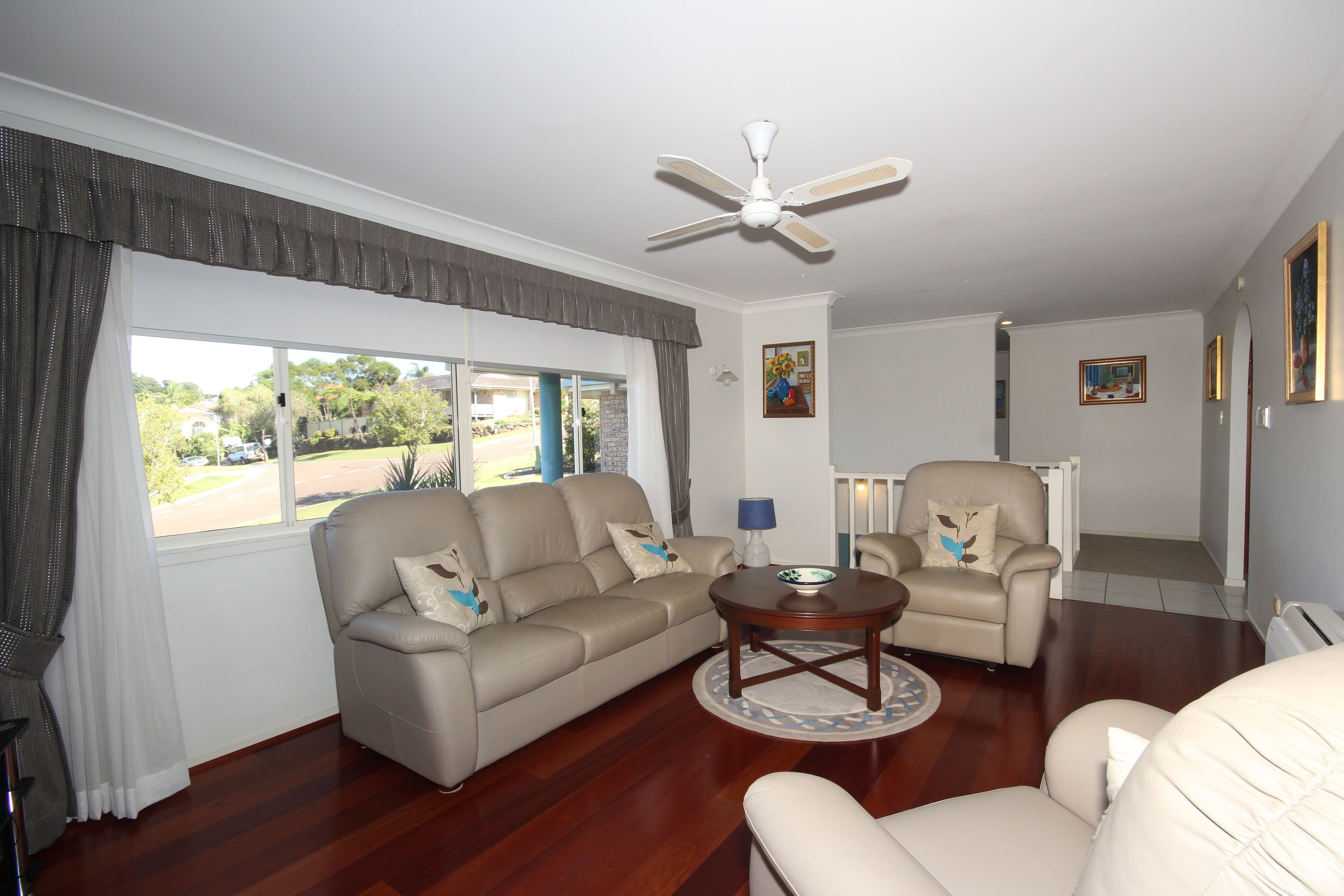 81 Lochlomond Drive, Banora Point - Thumbnail 2