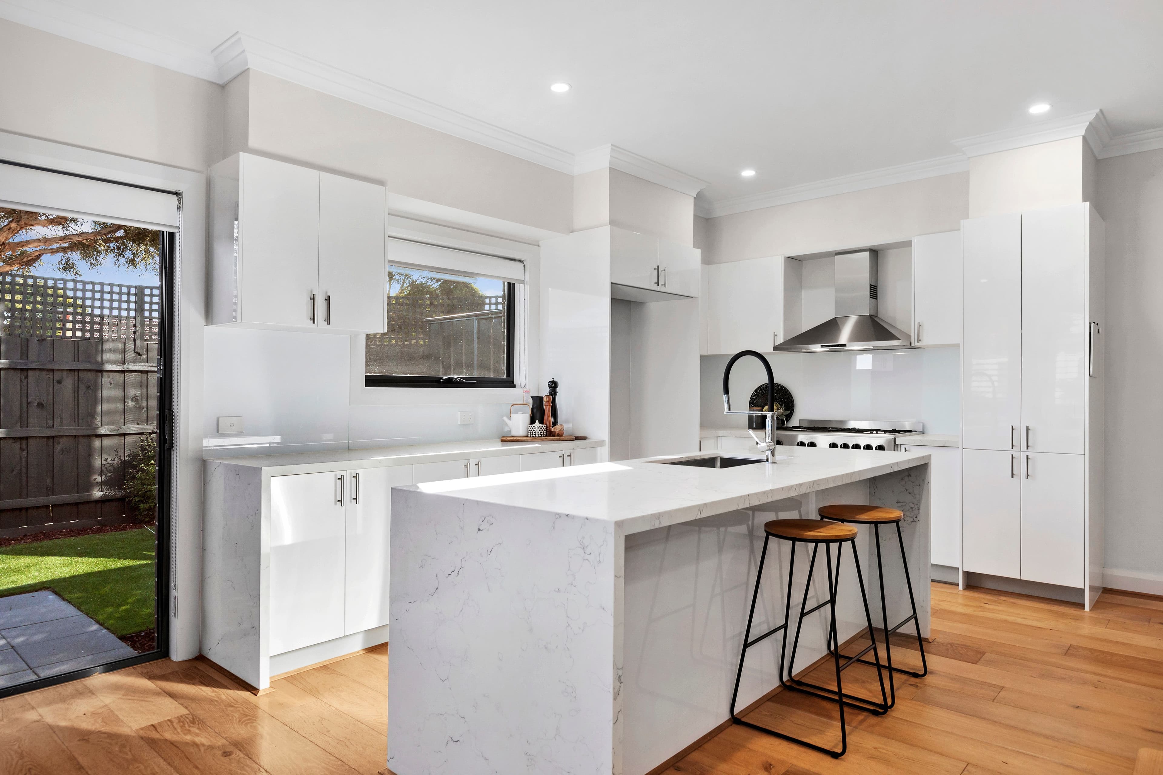 17 Dallas Avenue, Hughesdale VIC 3166, Hughesdale - Thumbnail 3