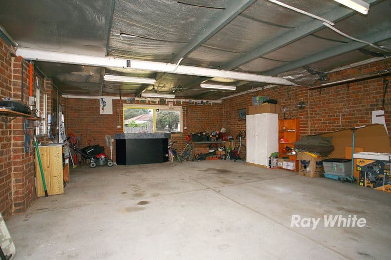 10 Hunter Court, CRANBOURNE NORTH VIC 3977, Cranbourne North - Thumbnail 3