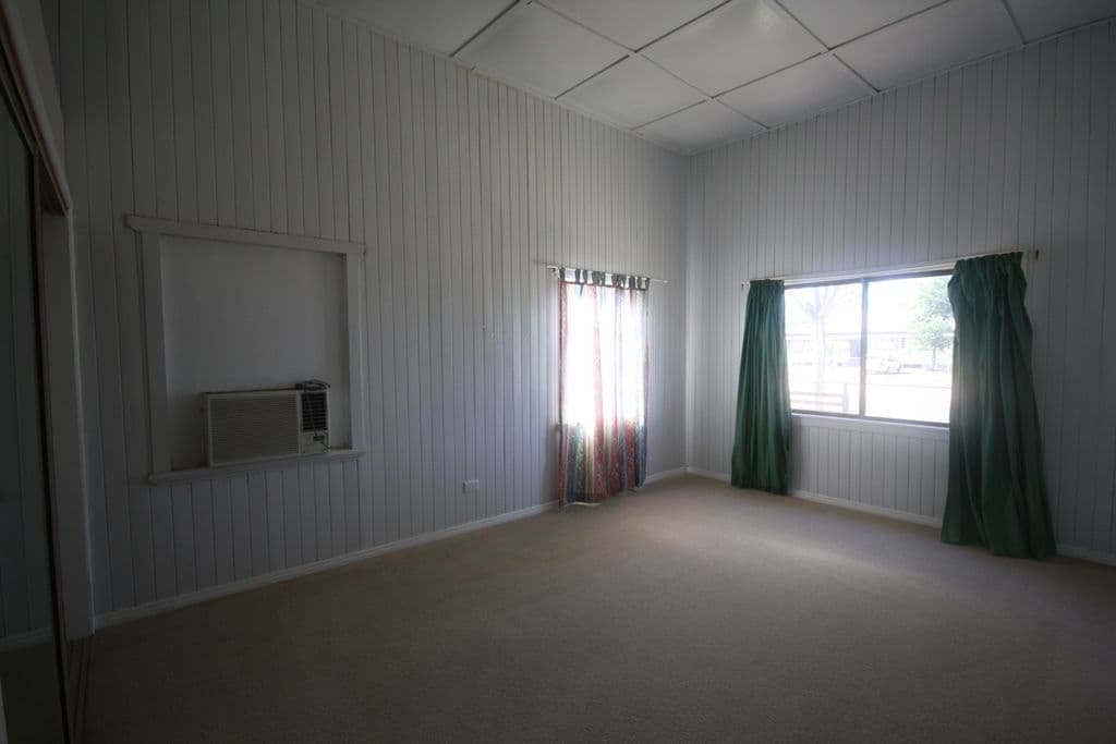 35 Galah Street, Longreach QLD 4730, Longreach - Thumbnail 7