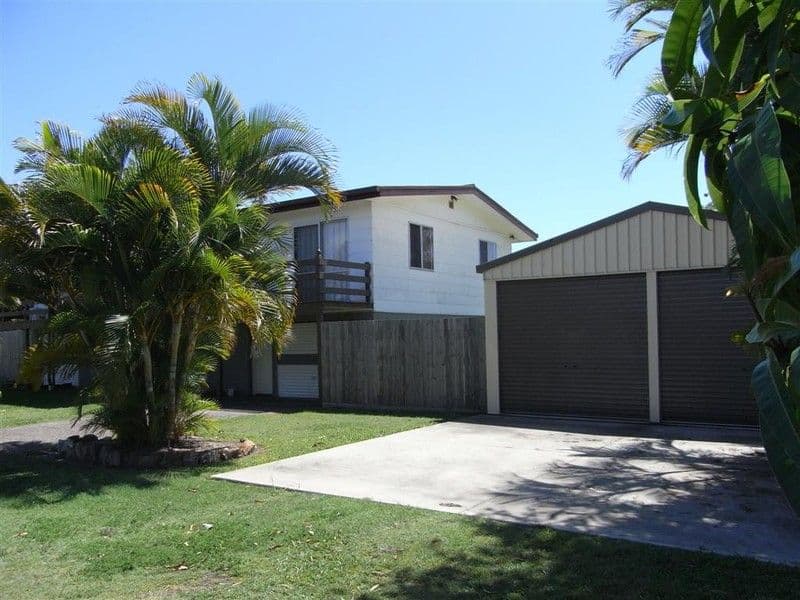 62 Drummond Street, Urangan QLD 4655, Urangan - Thumbnail 2