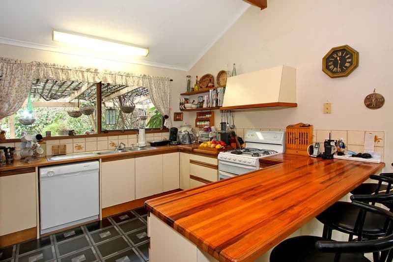 15  Tolhurst Place, MOUNT MARTHA VIC 3934, Mount Martha - Thumbnail 5