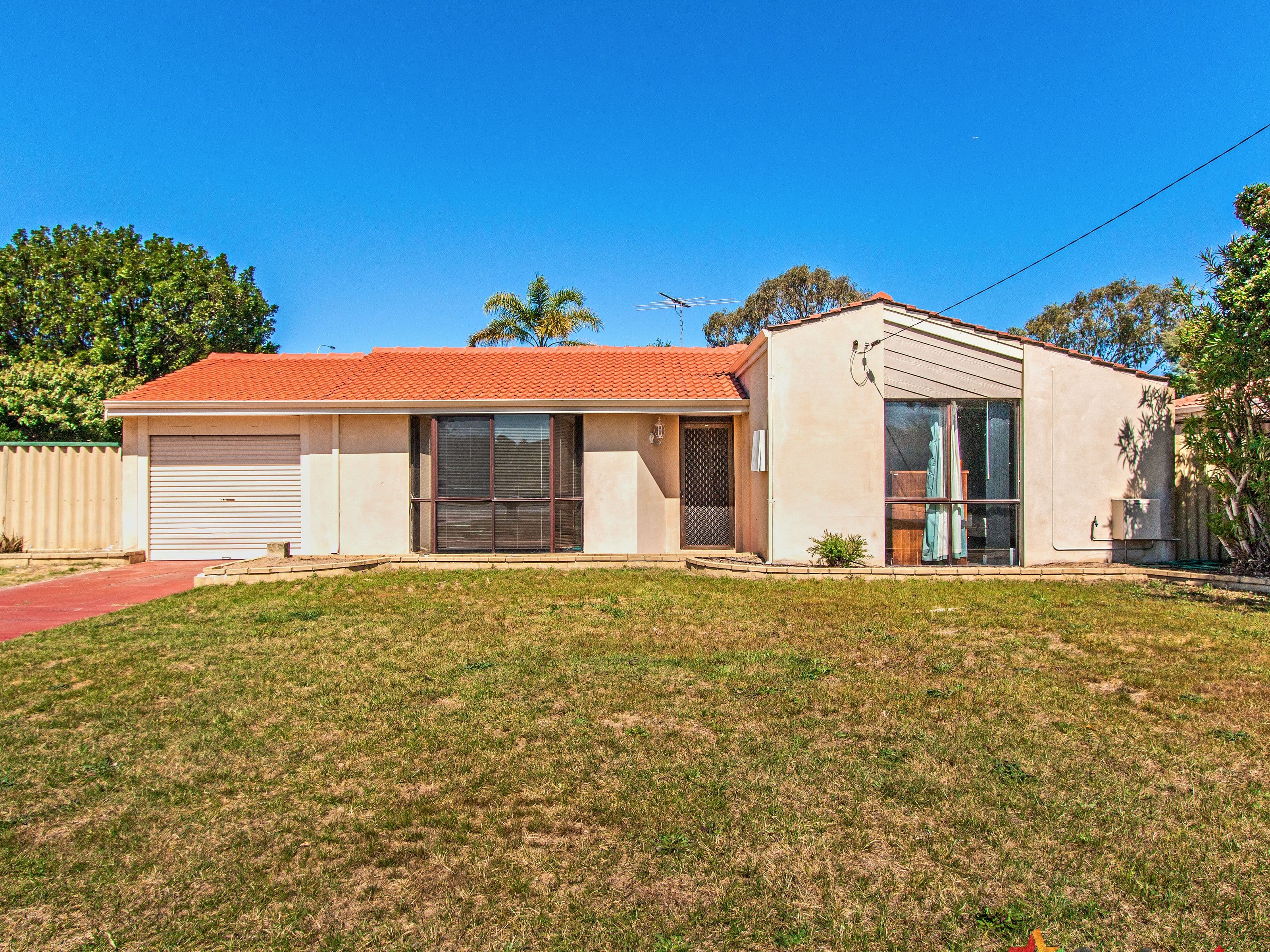 32 Kenton Way, Rockingham WA 6168, Rockingham - Thumbnail 2