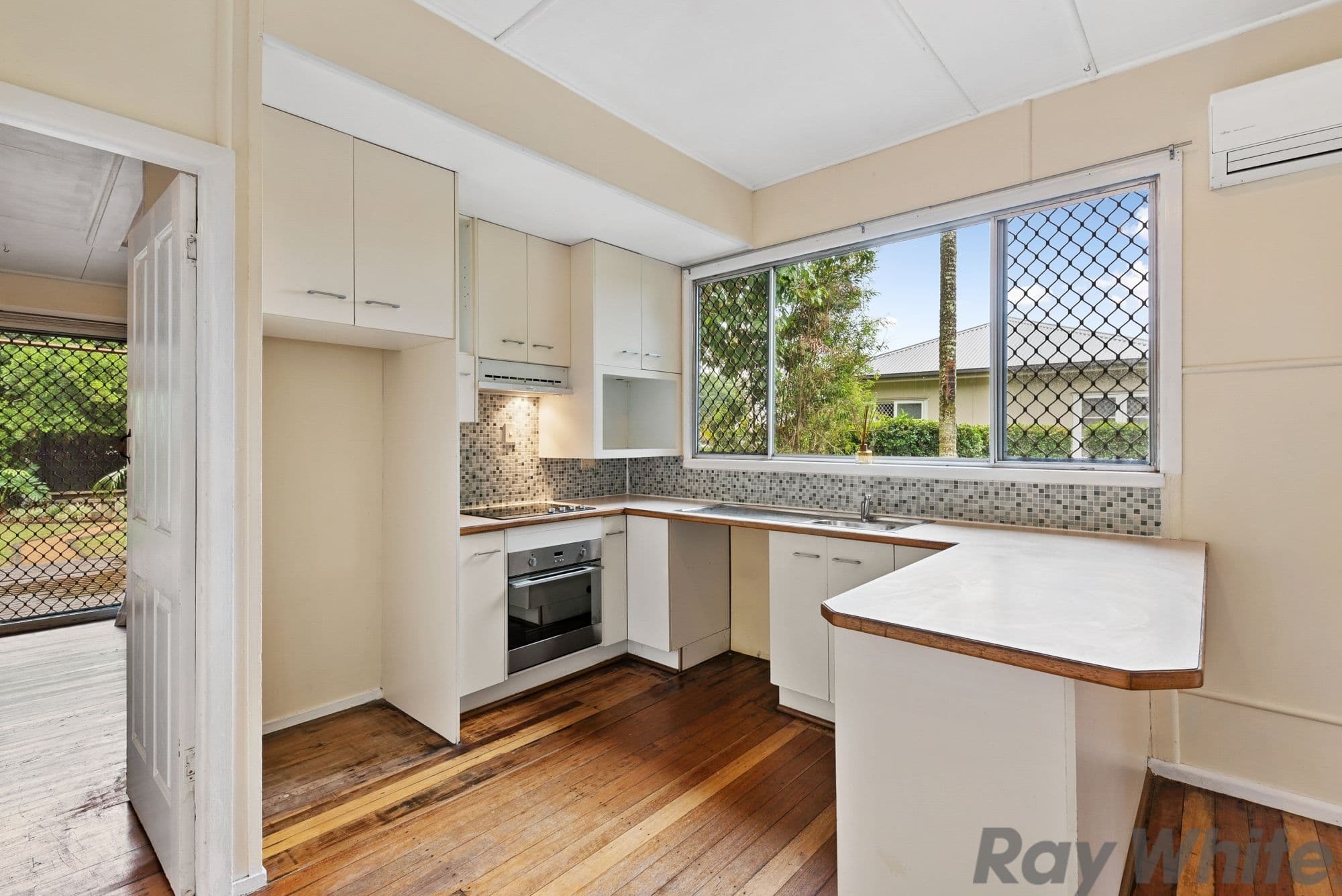 5 Sampson Street, Deception Bay QLD 4508, Deception Bay - Thumbnail 6