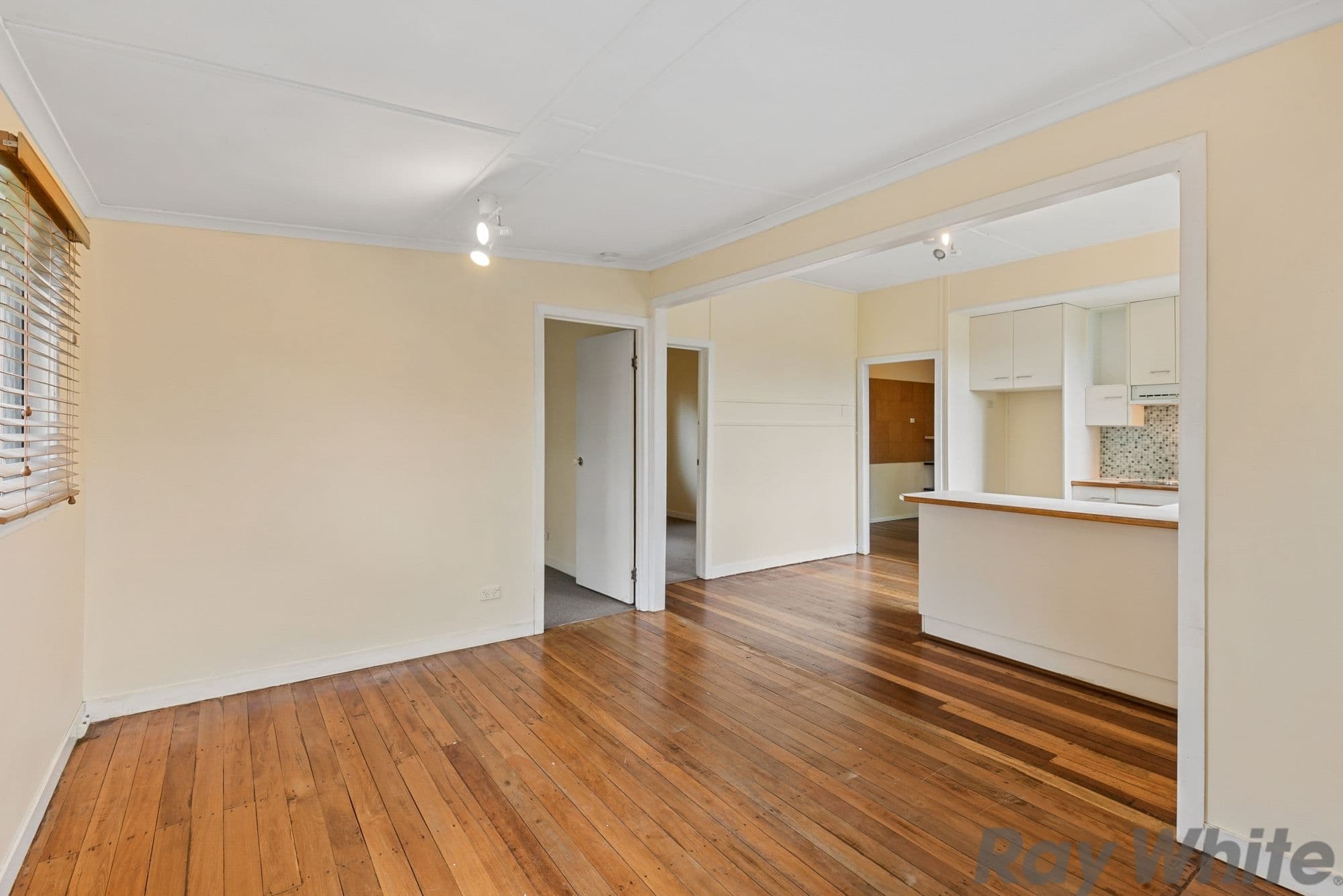 5 Sampson Street, Deception Bay QLD 4508, Deception Bay - Thumbnail 8