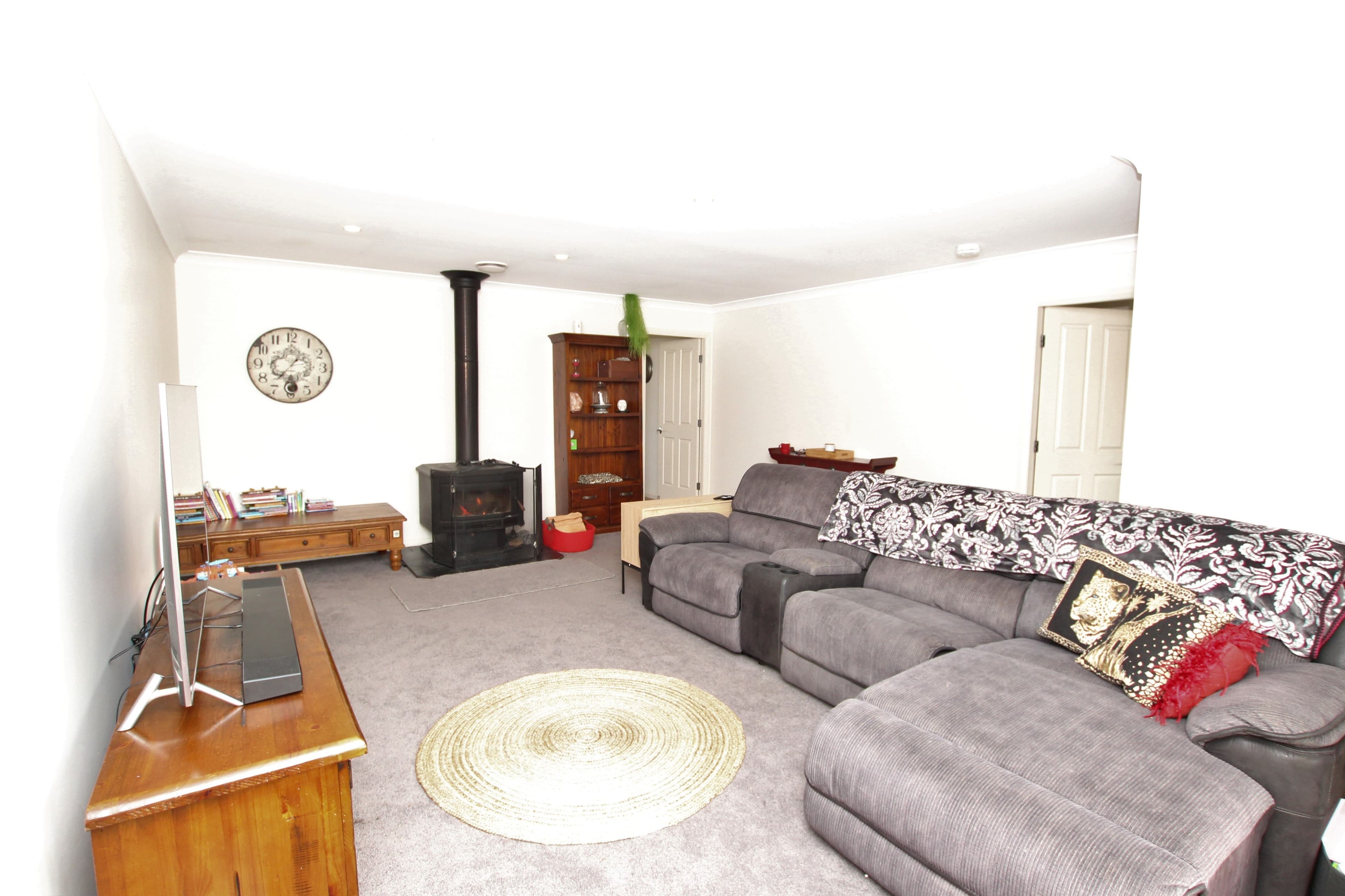17 Brennan Crescent, Oberon NSW 2787, Oberon - Thumbnail 2
