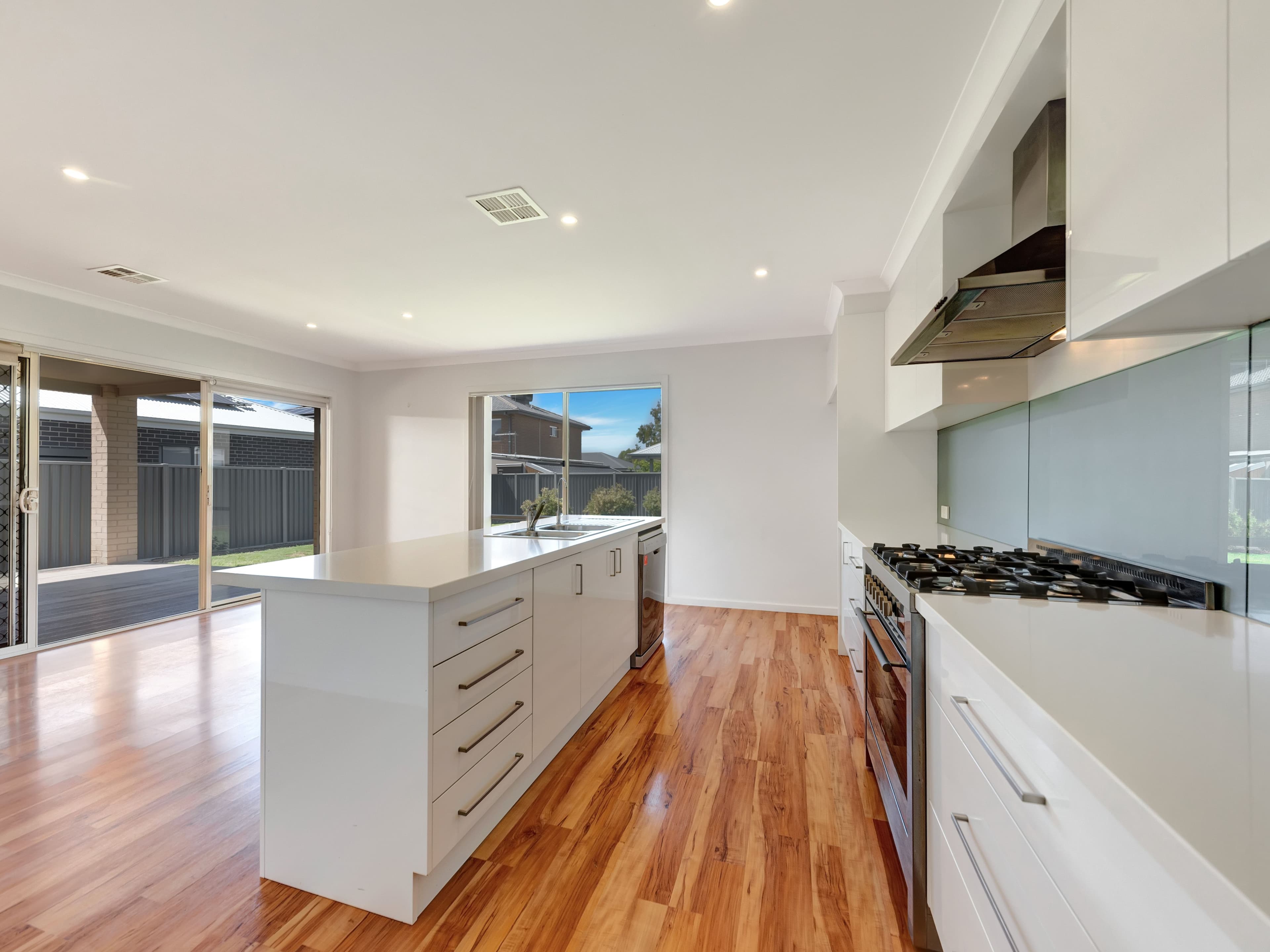 8 Melrose Crescent, Yarrawonga VIC 3730, Yarrawonga - Thumbnail 3