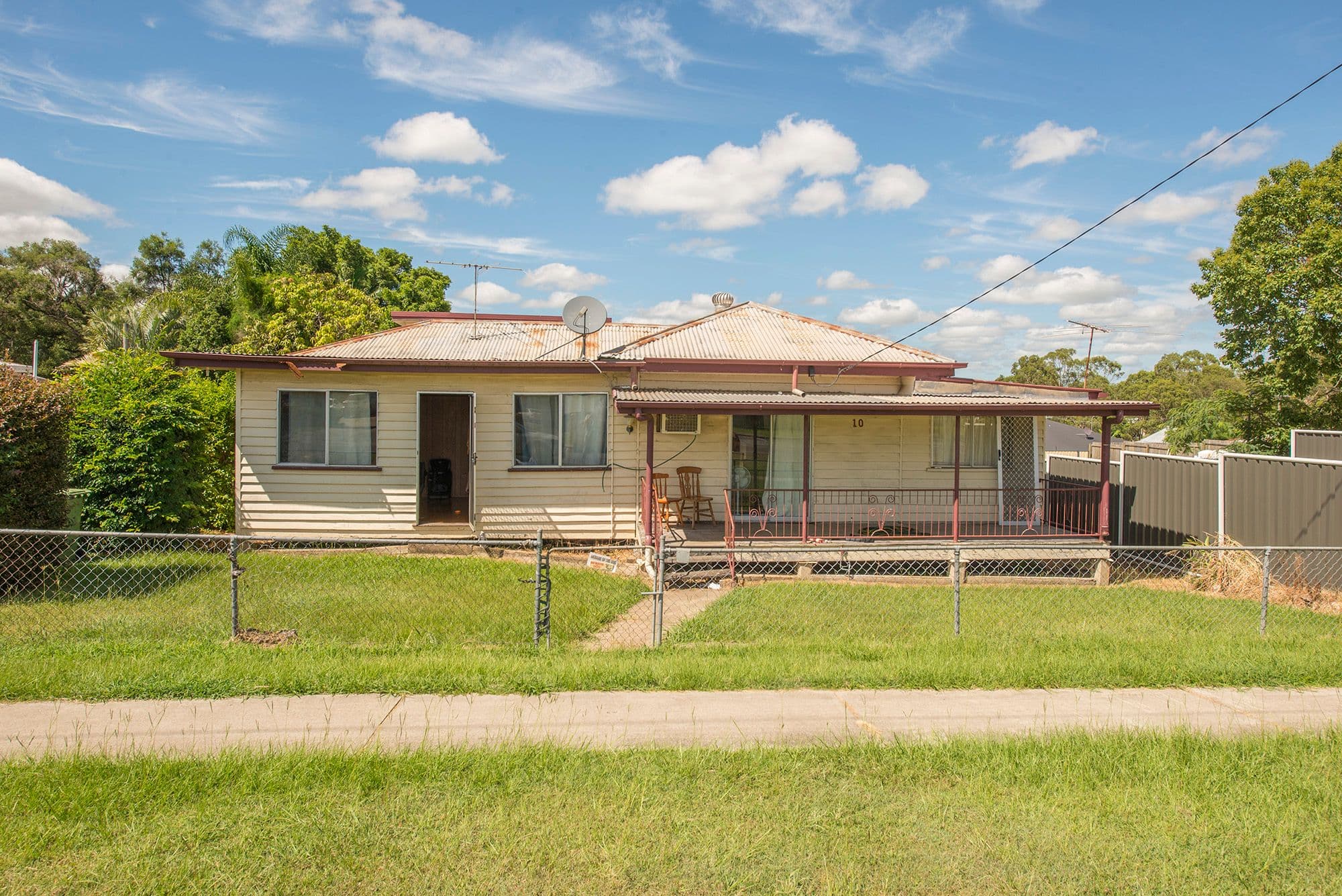 10 Queen Street, Walloon QLD 4306, Walloon - Thumbnail 3