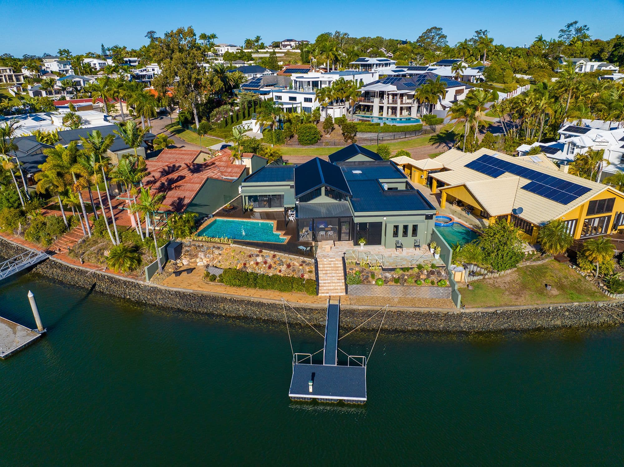 5828 Bayview Walk, Sanctuary Cove QLD 4212, Sanctuary Cove - Thumbnail 2