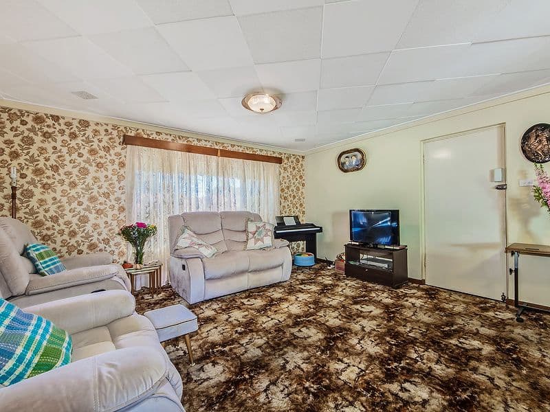 49 Thorpe Street, ROCKINGHAM WA 6168, Rockingham - Thumbnail 3