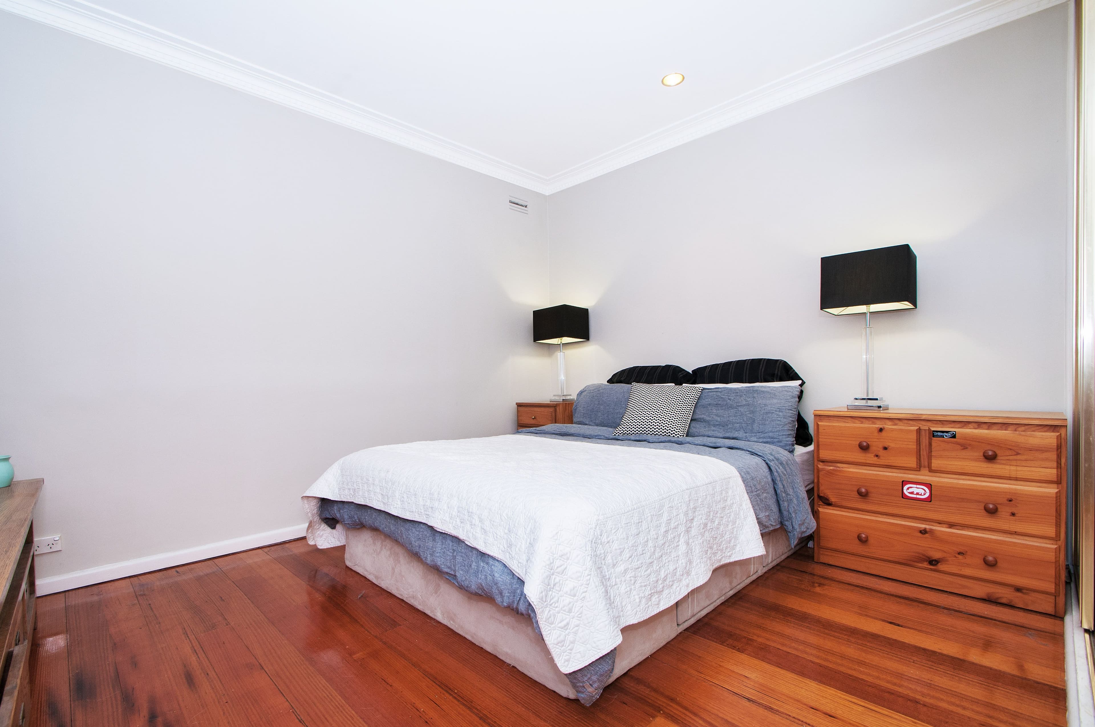 8 ALFRICK Road, Croydon VIC 3136, Croydon - Thumbnail 5