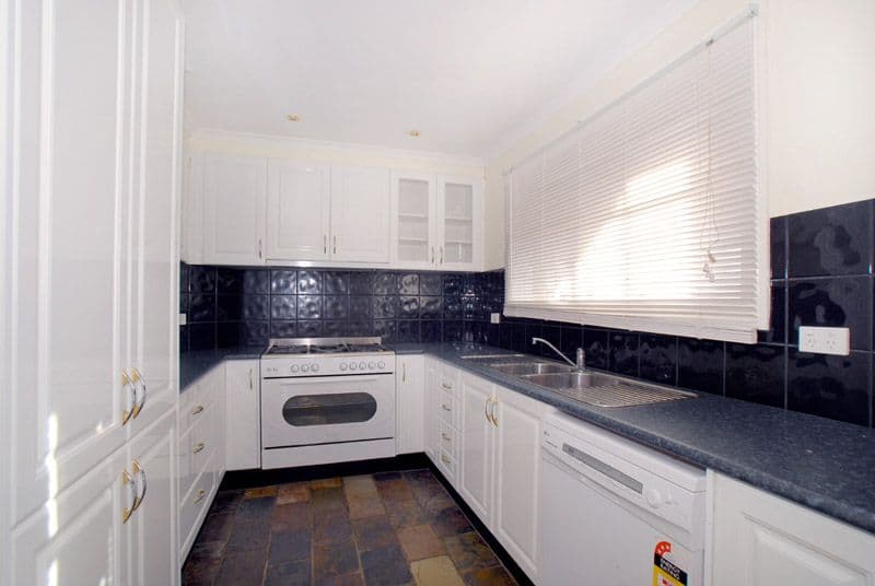 47  Wetherby Road, DONCASTER VIC 3108, Doncaster - Thumbnail 3