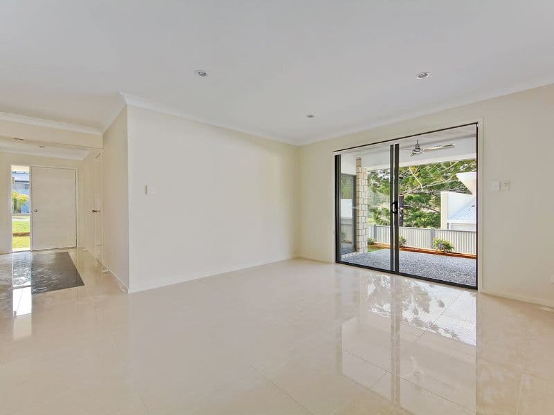 7 Gawler Place, UPPER COOMERA QLD 4209, Upper Coomera - Thumbnail 2
