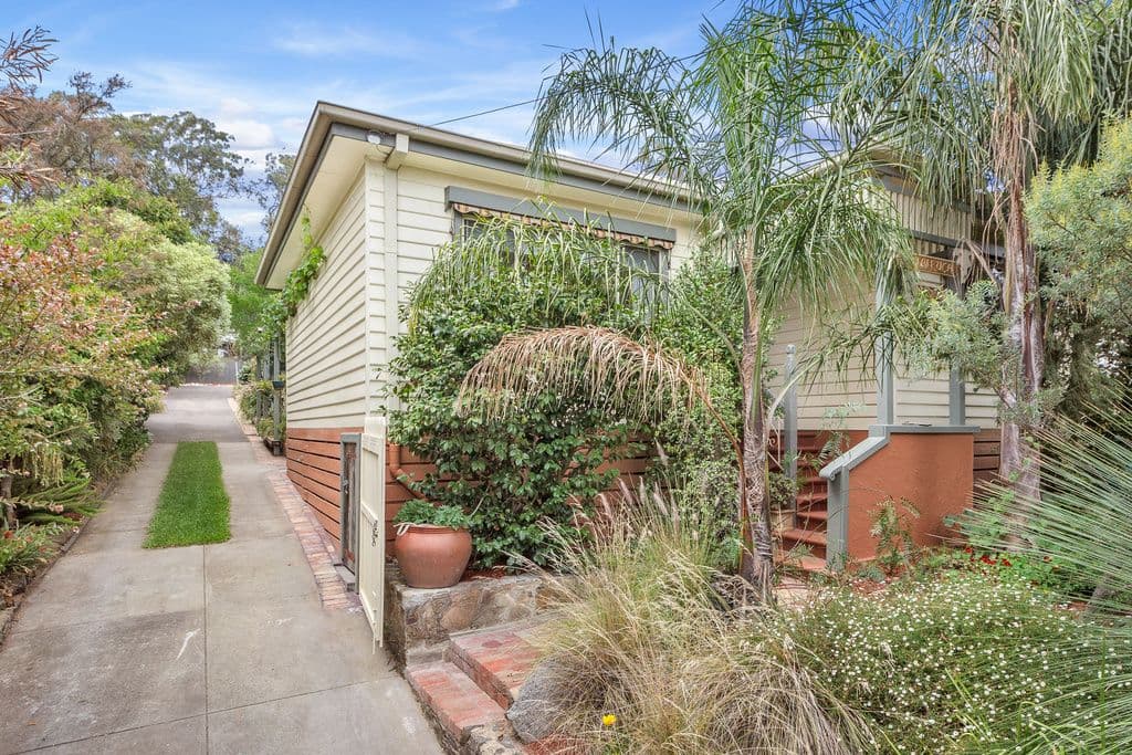 22 Hoban Avenue, Montmorency VIC 3094, Montmorency - Image 1