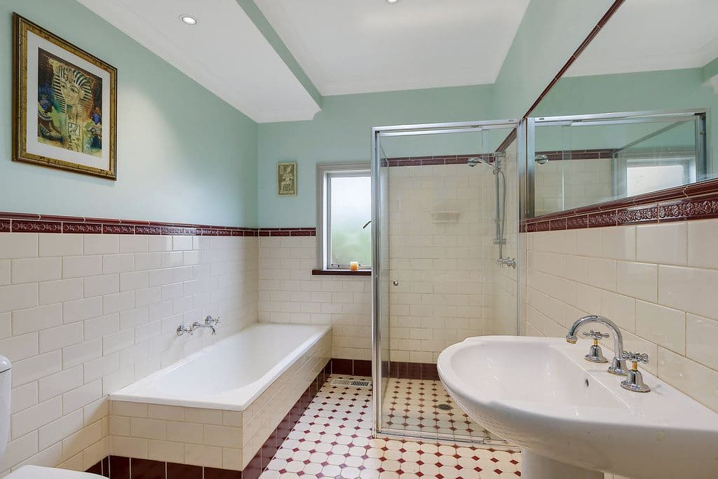 22 Hoban Avenue, Montmorency VIC 3094, Montmorency - Thumbnail 4